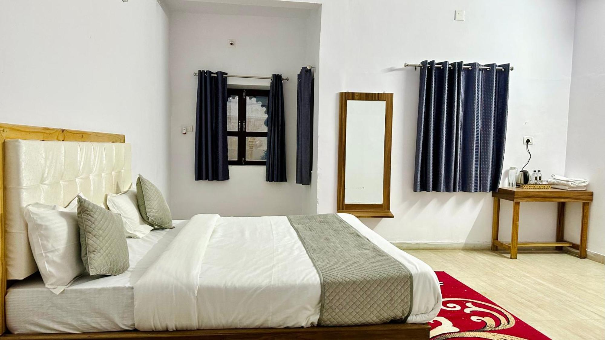 The Burj Resort Luxurious Stay Udaipur Exterior foto